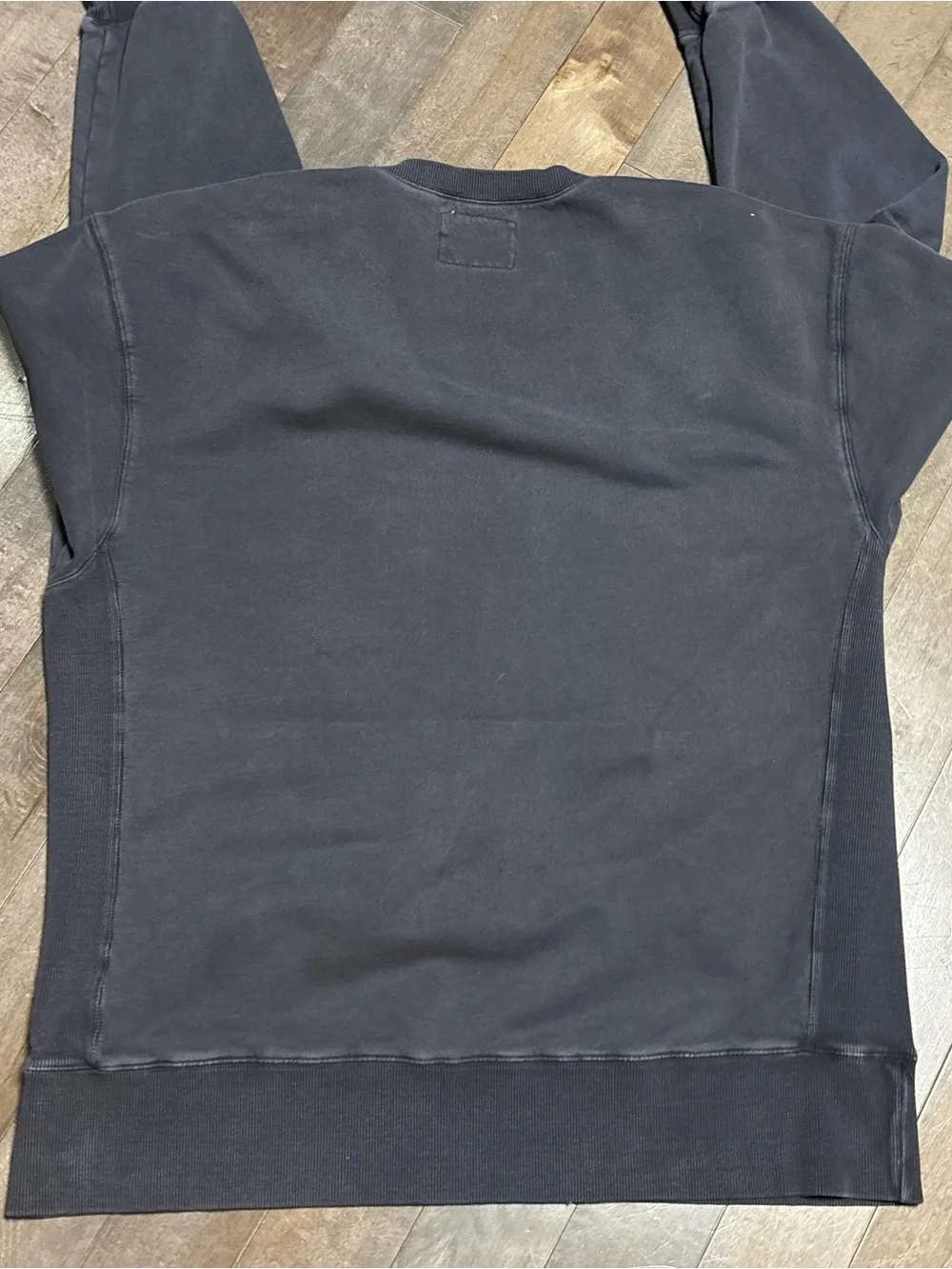 The Black Dog Vintage Logo Crewneck Sweatshirt in Navy